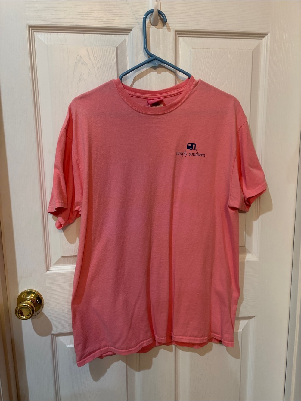 Simply Southern Short-Sleeve Tee in Coral